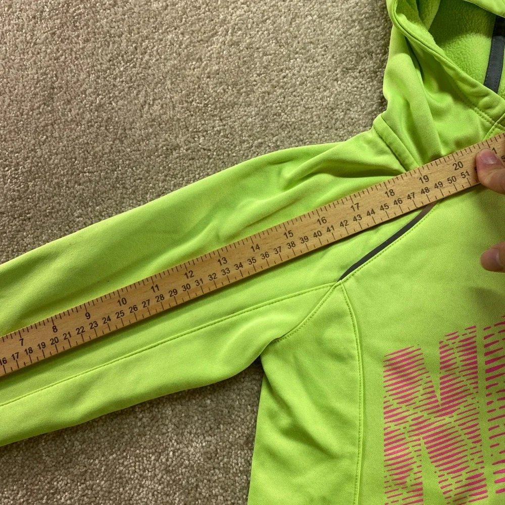 Nike‎ Hoodie Kids XS Neon Green Therma-FIT Fleece Graphic Sweatshirt 678593-367